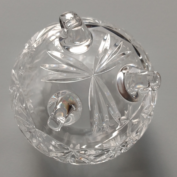 Round 4 Inch Pinwheel Crystal Bowl - Picture 4 of 10